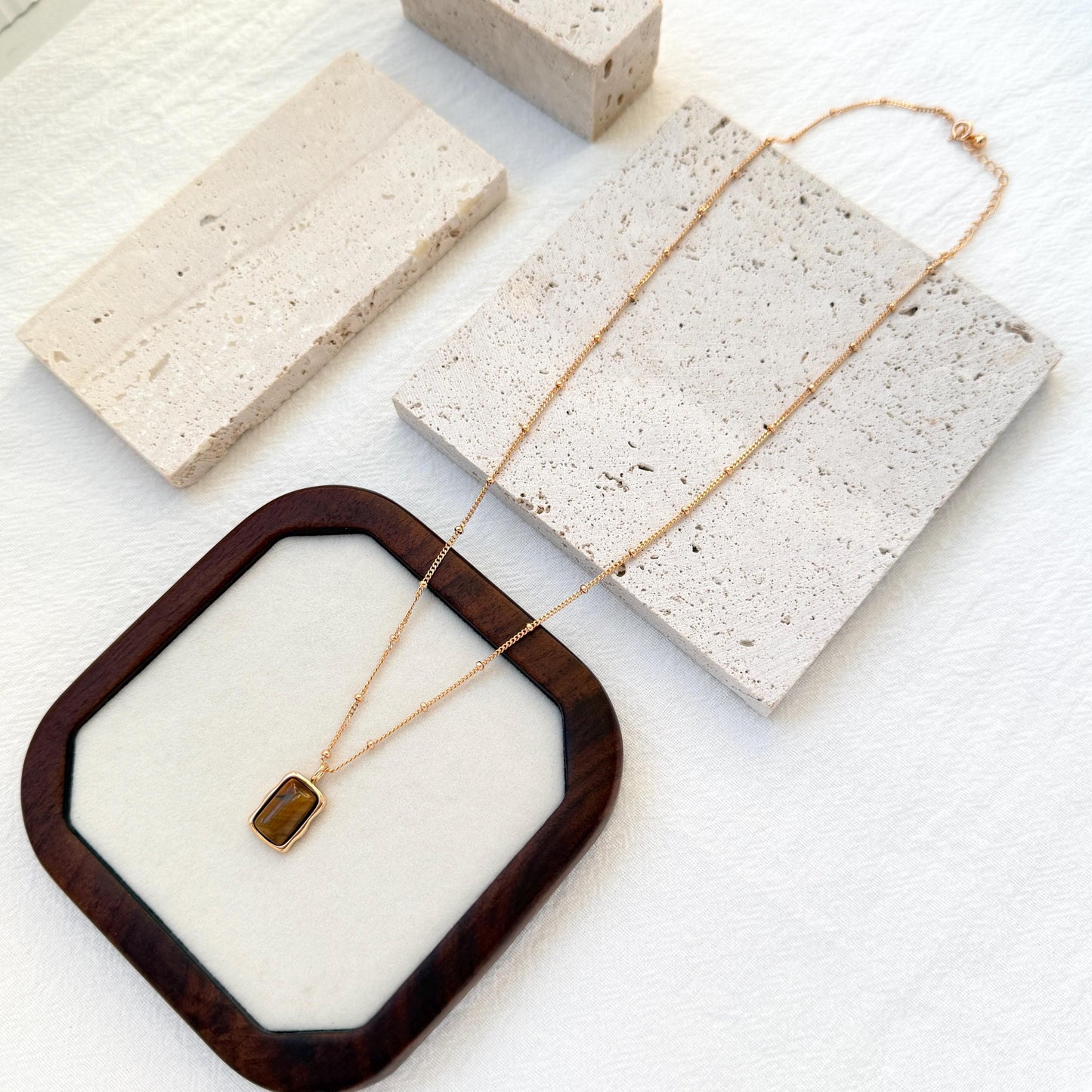 minimalist 18k gold tigers eye necklace versatile accessory earthy tones
