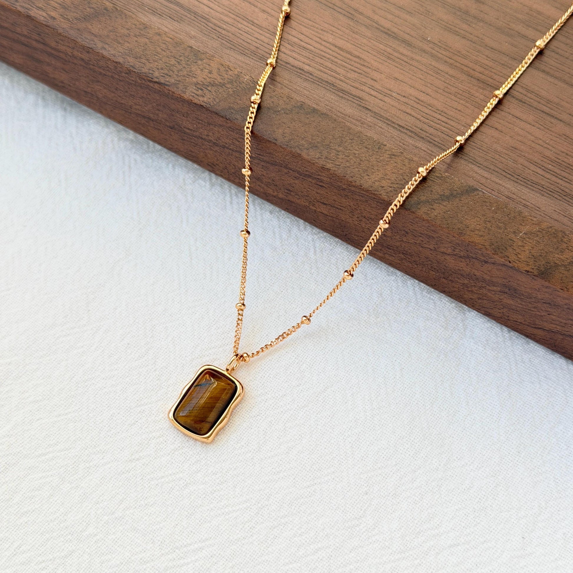 18k gold vintage tigers eye necklace natural gemstone jewelry elegant
