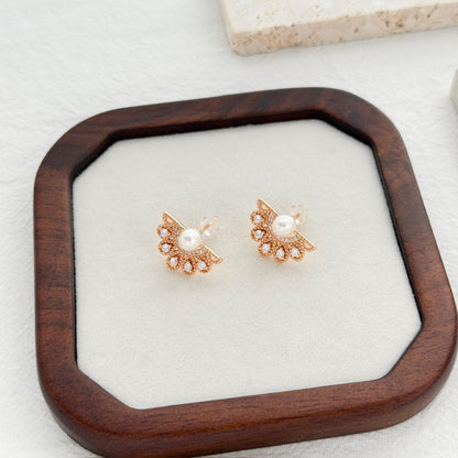 pearl stud earrings gold fan design with sparkling cubic zirconia