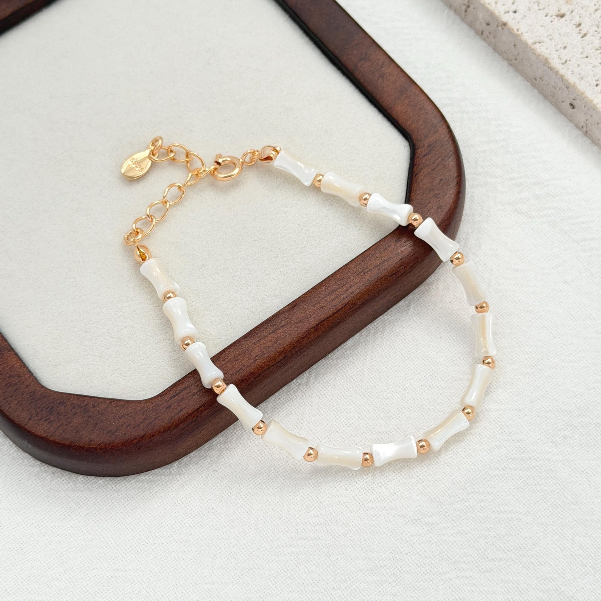 White Shell Bracelet with Gold Beads, Gold Bridal Bracelet, Shell Wedding Jewelry, Ocean Inspired Bridesmaid Gift, Birthday Gift for Her